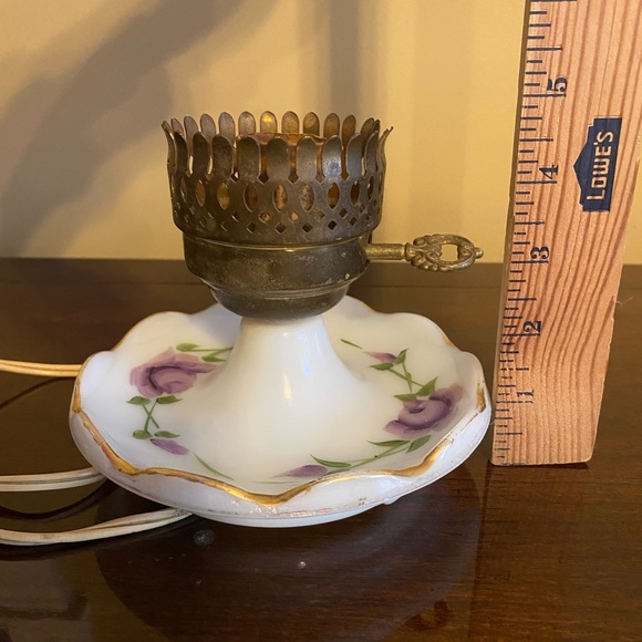 Vintage Milk Glass Lamp Dish Style Plug In Decorative Lamp Cottage Style - Picture 2 of 10